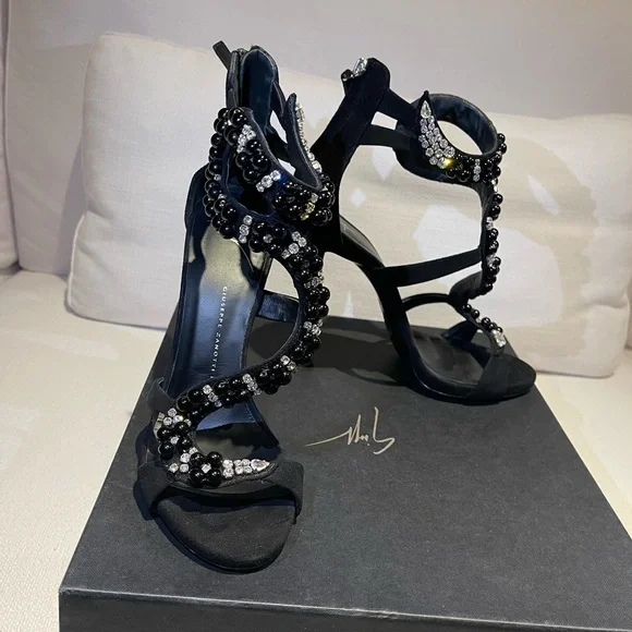 Giuseppe Zanotti - Picture 11 of 12